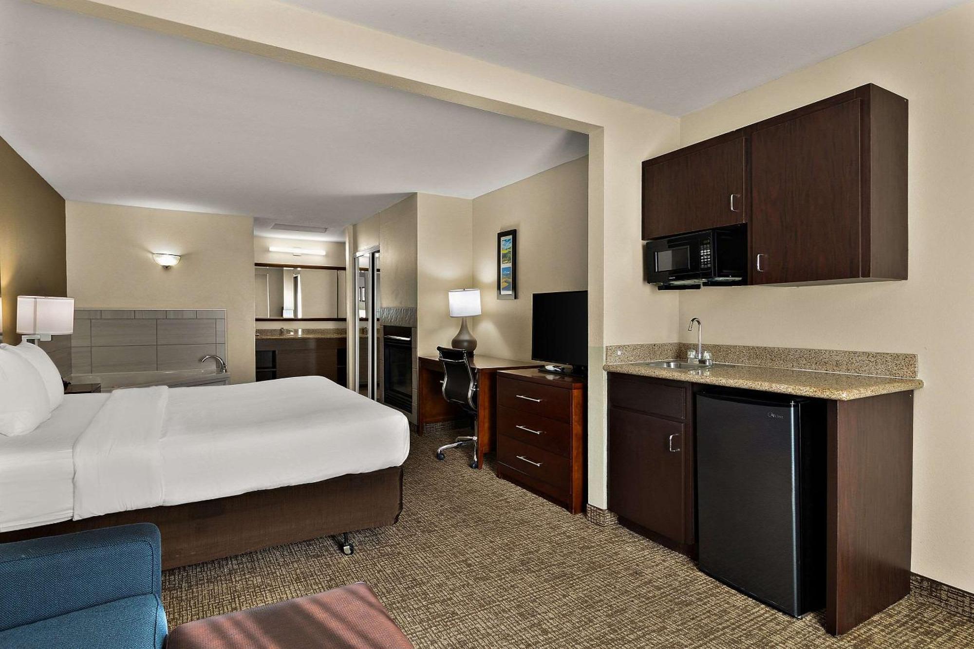 Comfort Inn & Suites Sequoia Kings Canyon Three Rivers Exterior photo
