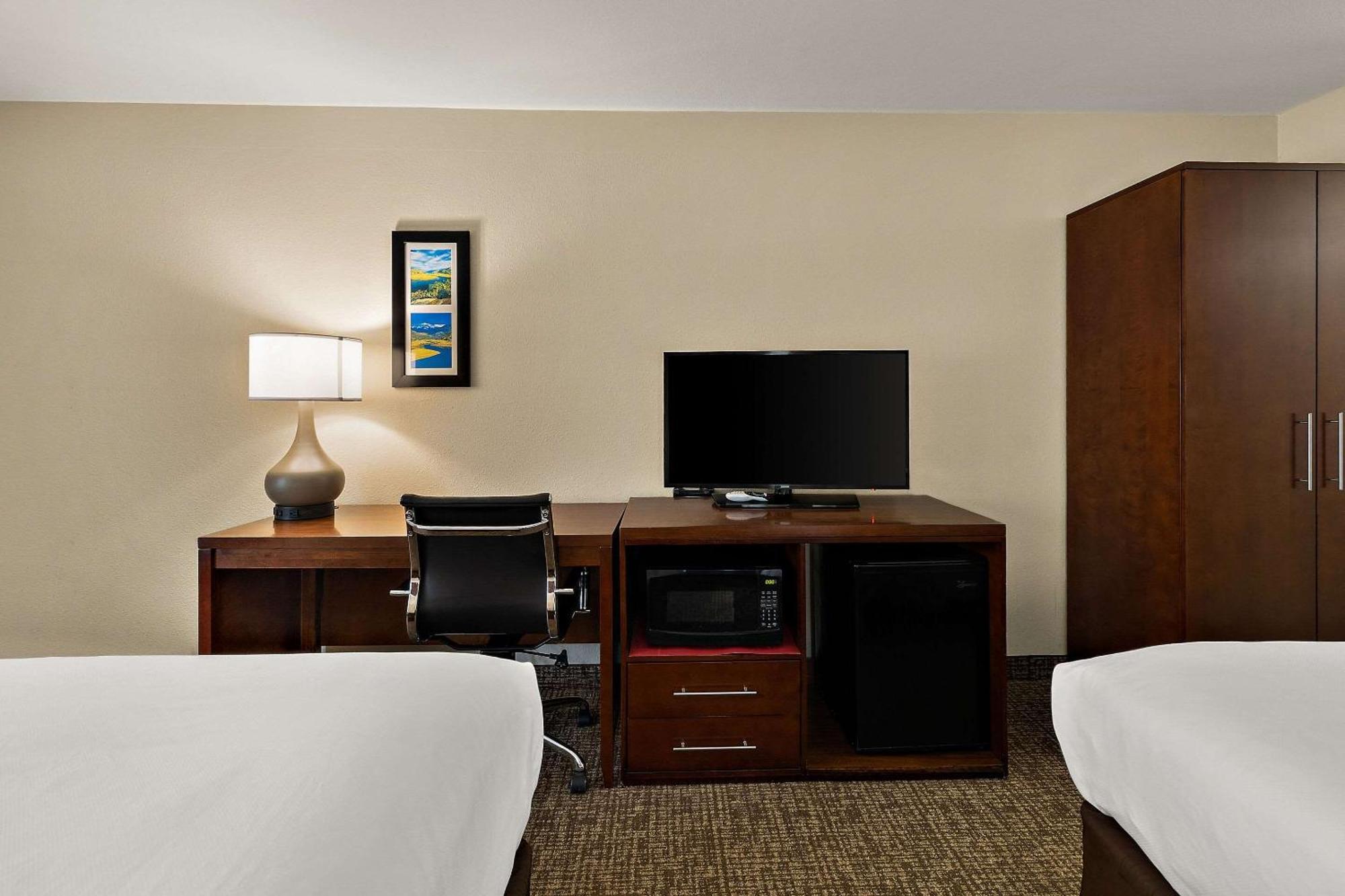 Comfort Inn & Suites Sequoia Kings Canyon Three Rivers Exterior photo