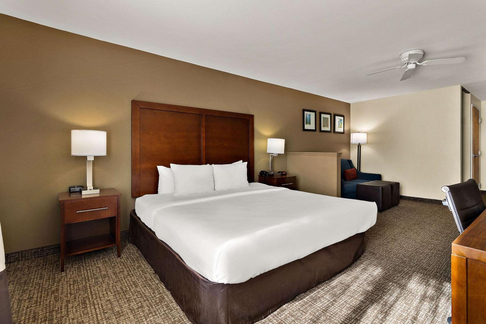 Comfort Inn & Suites Sequoia Kings Canyon Three Rivers Exterior photo