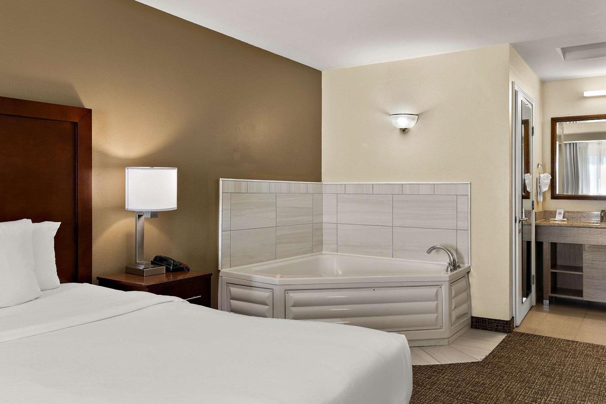 Comfort Inn & Suites Sequoia Kings Canyon Three Rivers Exterior photo