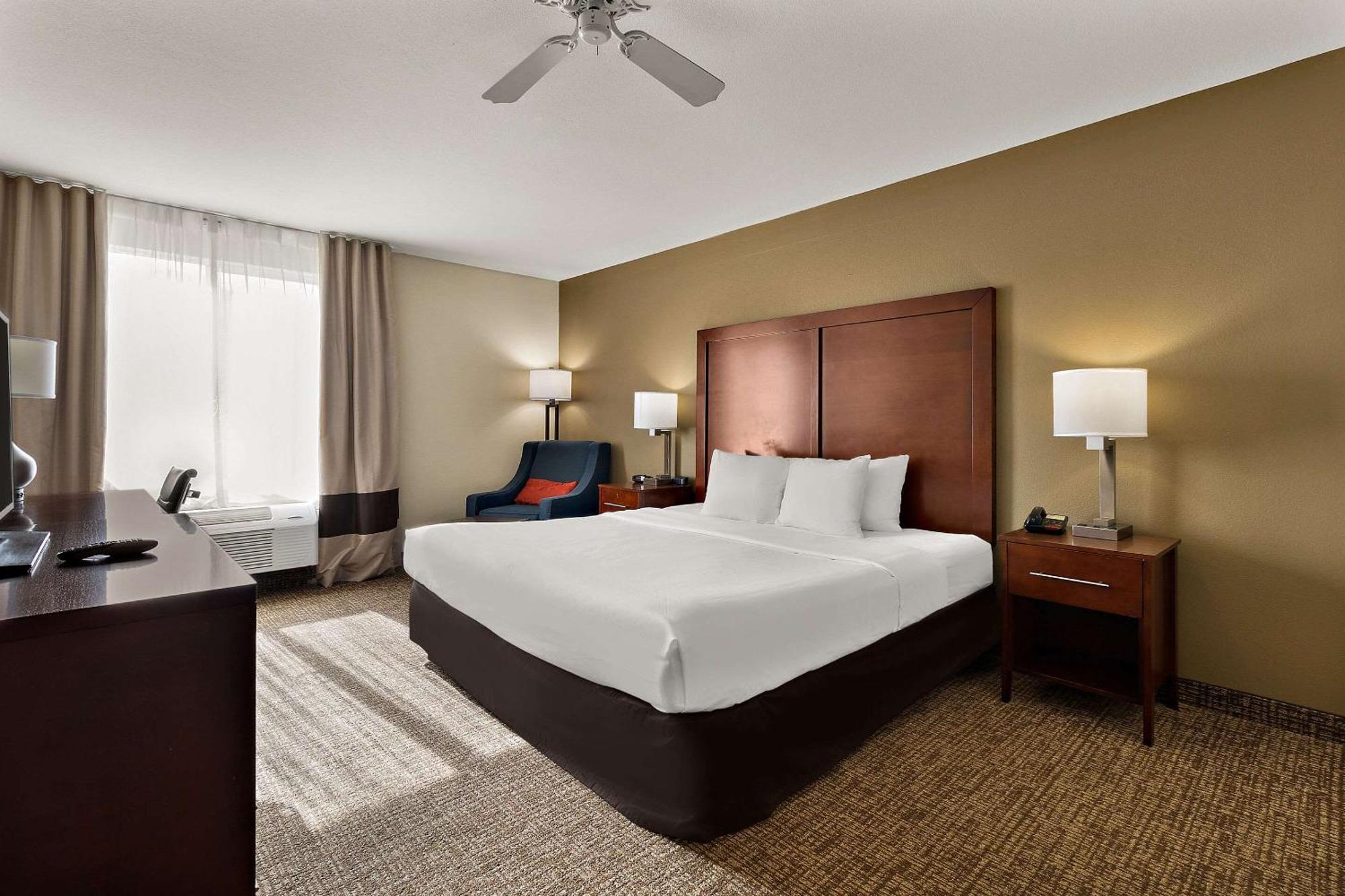 Comfort Inn & Suites Sequoia Kings Canyon Three Rivers Exterior photo