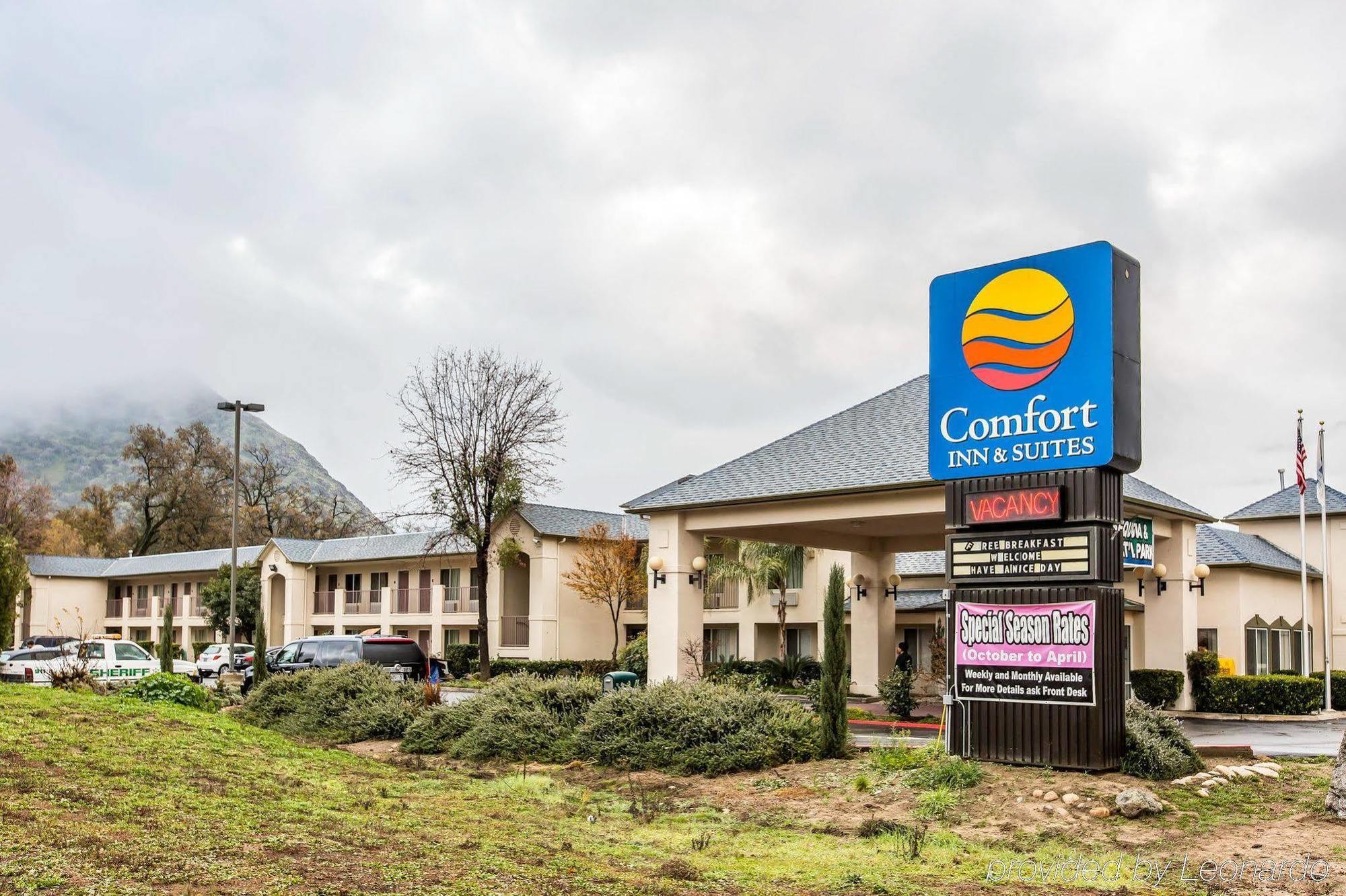 Comfort Inn & Suites Sequoia Kings Canyon Three Rivers Exterior photo
