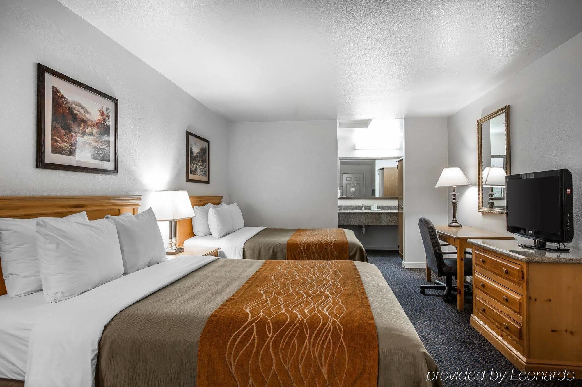 Comfort Inn & Suites Sequoia Kings Canyon Three Rivers Exterior photo