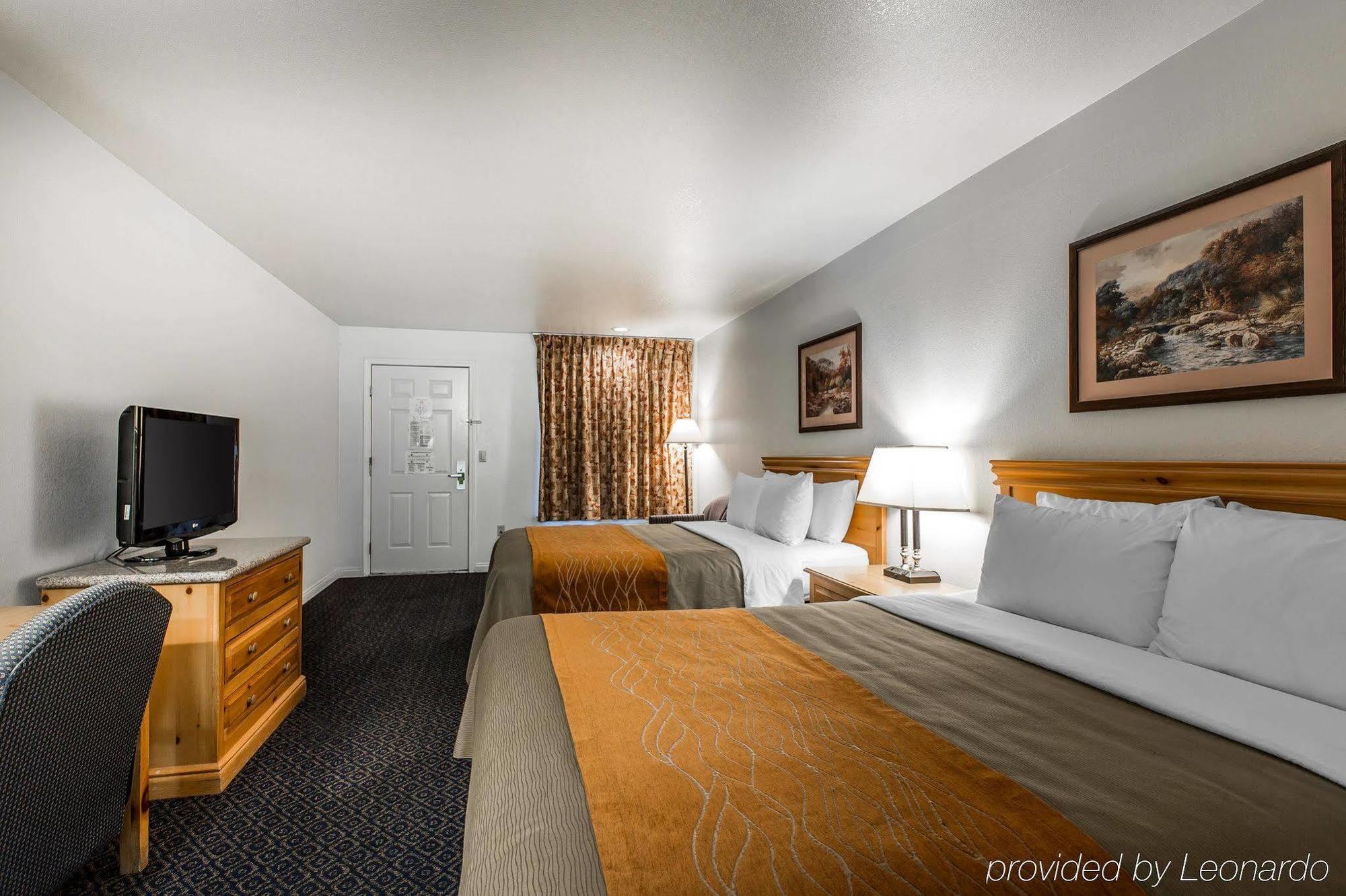 Comfort Inn & Suites Sequoia Kings Canyon Three Rivers Exterior photo