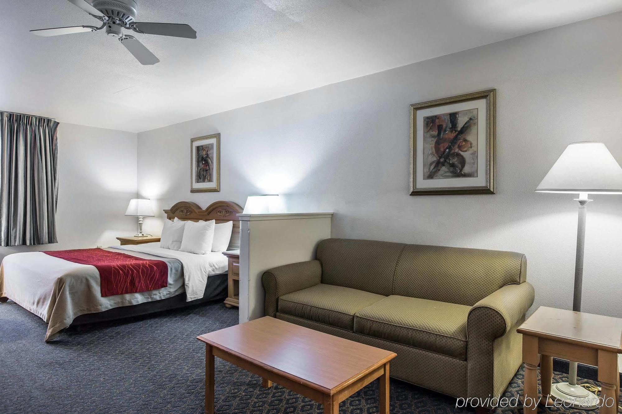 Comfort Inn & Suites Sequoia Kings Canyon Three Rivers Exterior photo